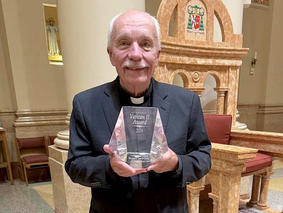 Fr. Tom Knoebel Honored with Pope Benedict XVI Award for Leadership in Scholarship by Archdiocese of Milwaukee